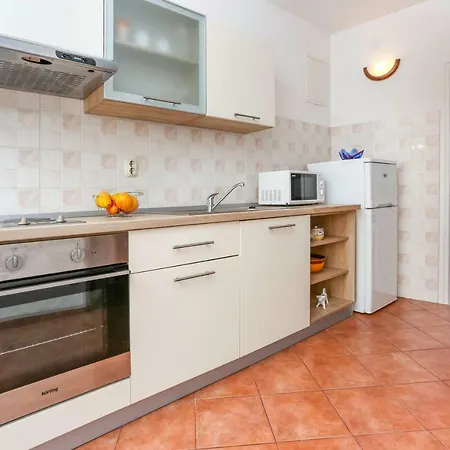 Apartment Pina Hvar *